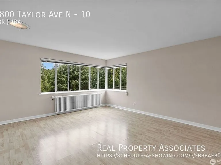 1800 Taylor Ave N #10 — Photo 3