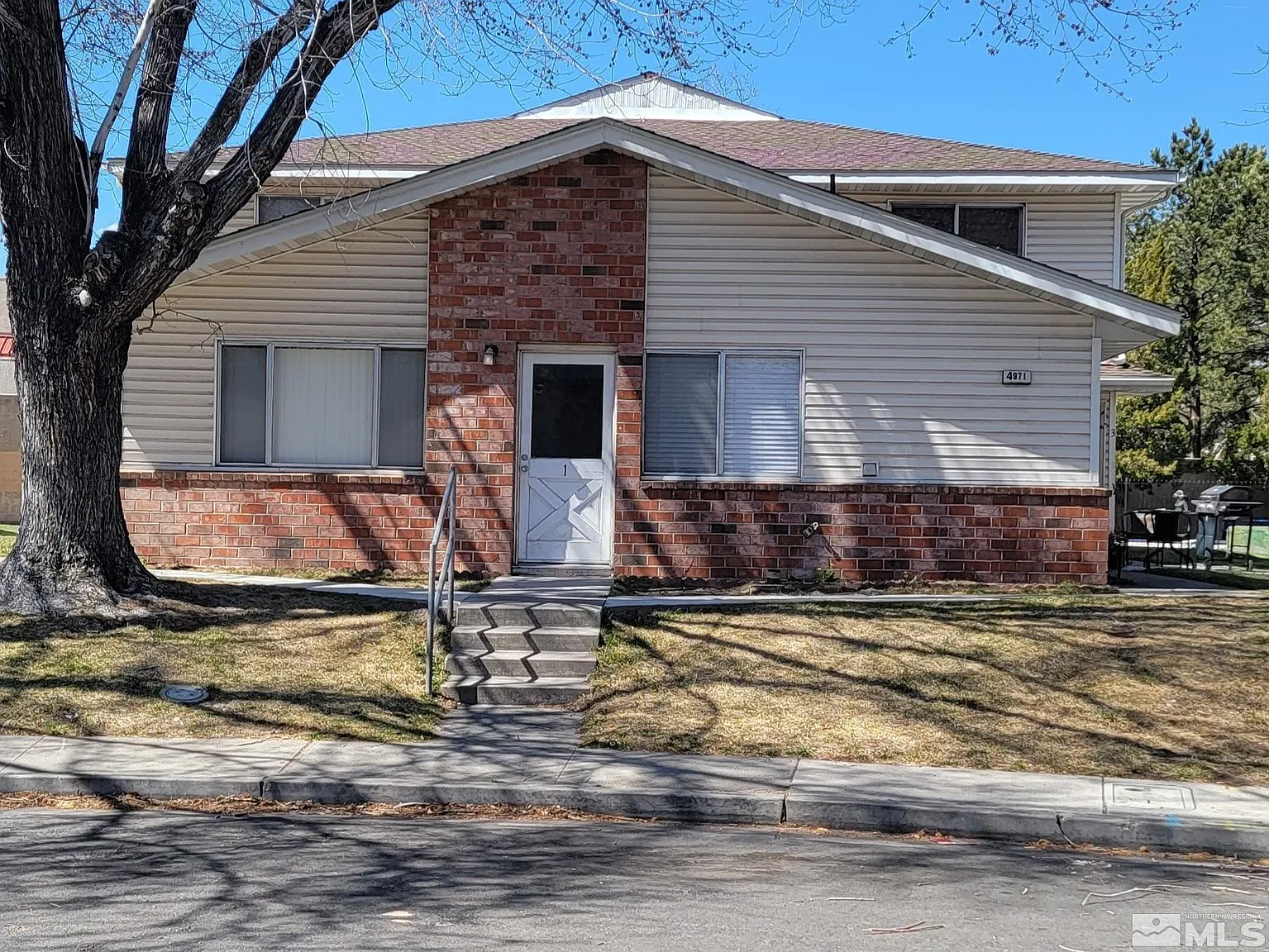 4971 Catalina Dr APT 1 photo 1