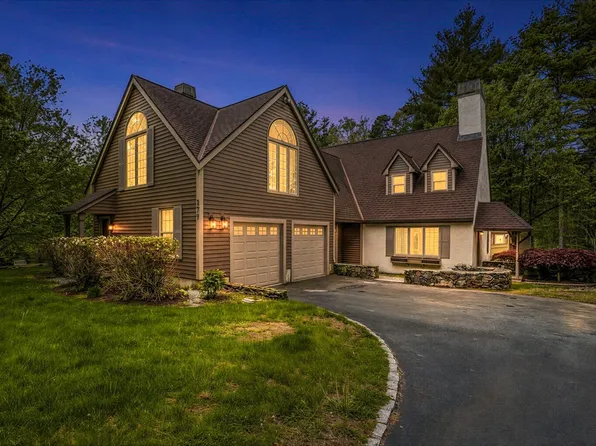 179 South St, Upton, MA 01568