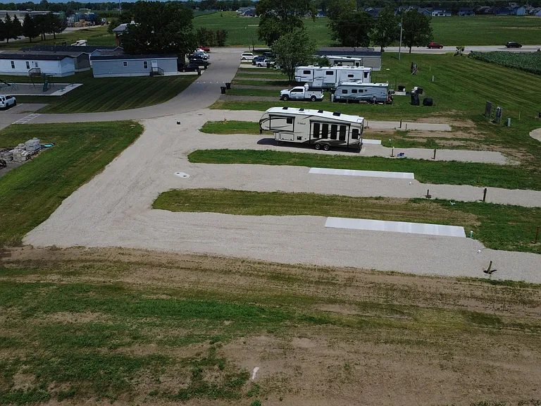855 W US Highway 6 — Photo 1