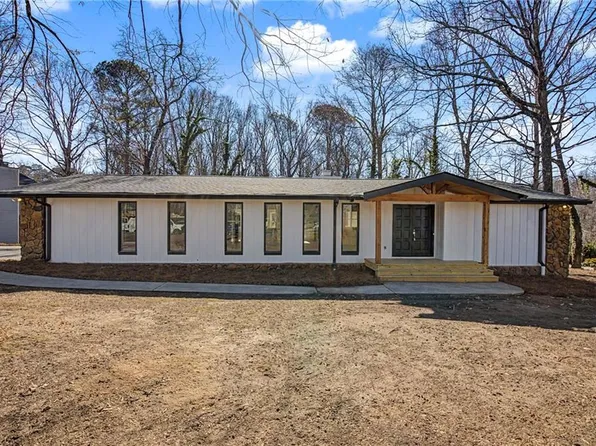 1244 Heritage Hills Cir, Snellville, GA 30078