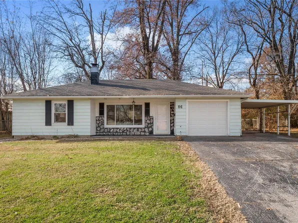 91 Friendly Dr, Belleville, IL 62226