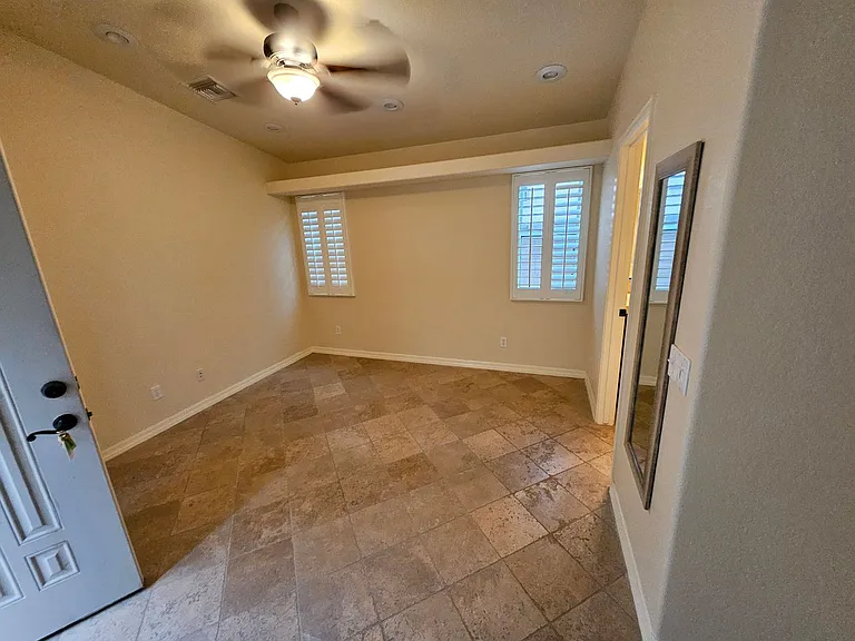 6219 S Los Lagos Cv — Photo 4