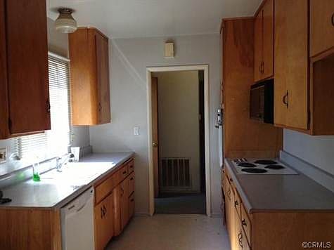 2nd image of 5011 N Greer Ave