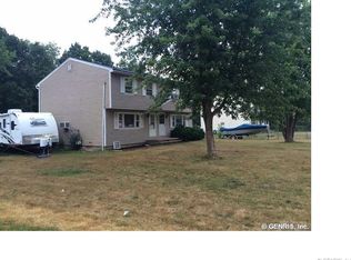 10 Rose Cir, Hamlin, NY 14464