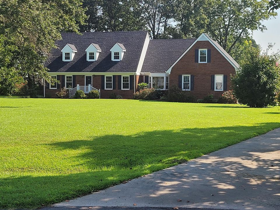 1st image of 97 Planters Walk Lane