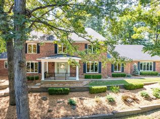 68 Chesterfield Lakes Rd, Chesterfield, MO 63005