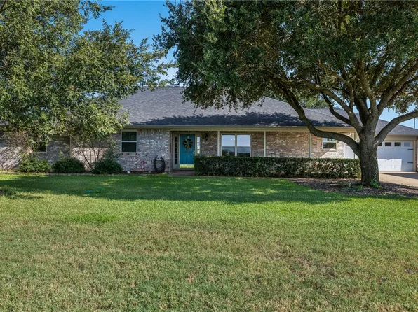 3733 McCullough Rd, College Station, TX 77845