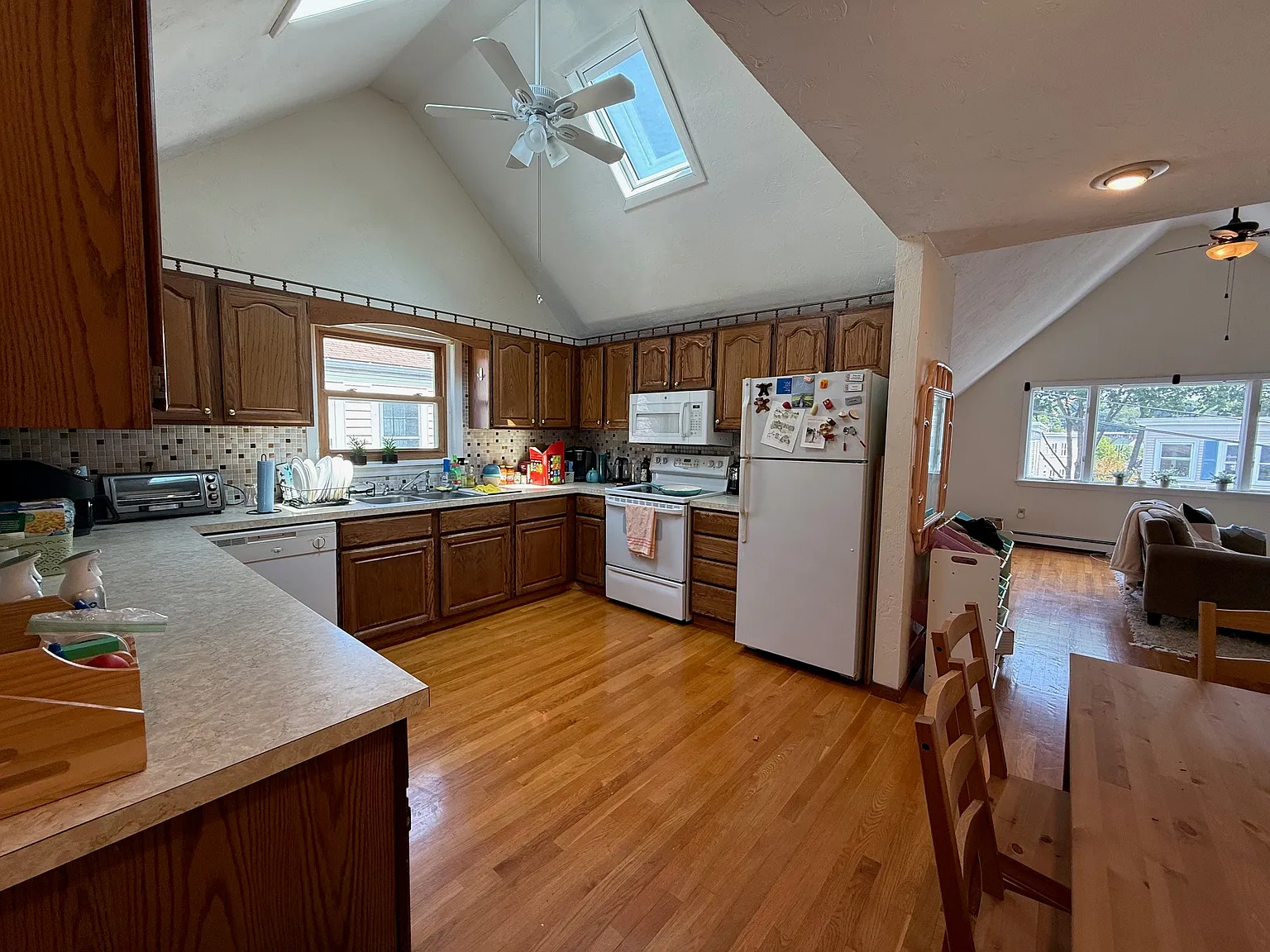 2 bed, 950 sqft, $2,900 — Photo 1