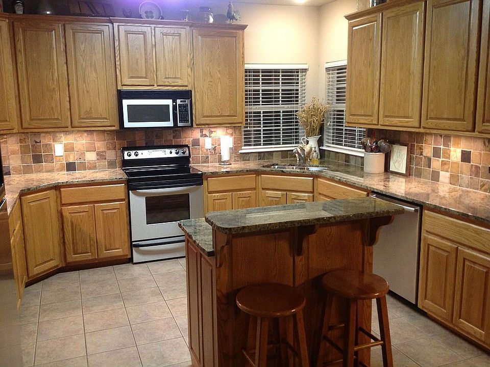 1st image of 2 Bytham Cir
