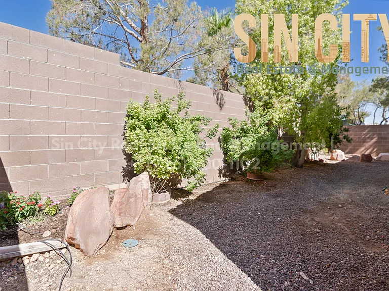 3213 Bracknell St — Photo 15