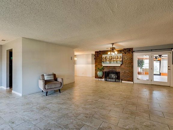 4th image of 2712 Westview Dr