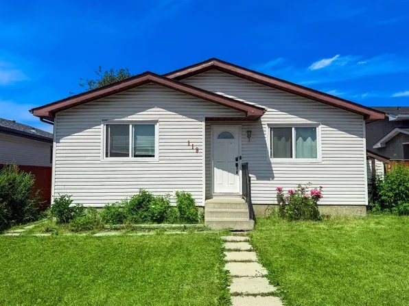 119 S Fallswater Cres NE, Calgary, AB T3J 1B5