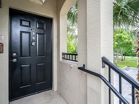 2nd image of 5800 W Sample Rd #308