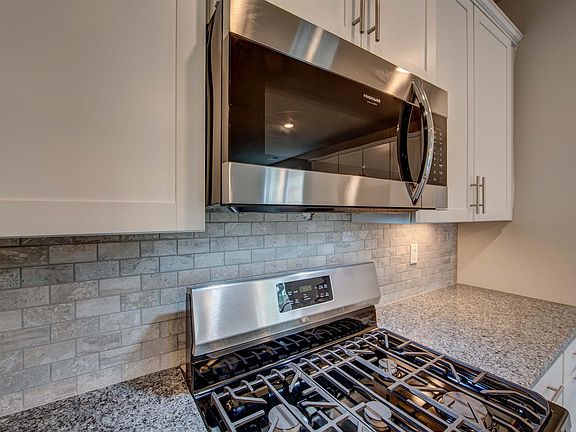 5th image of 6706 Tulip Tree Dr #196-lot 196
