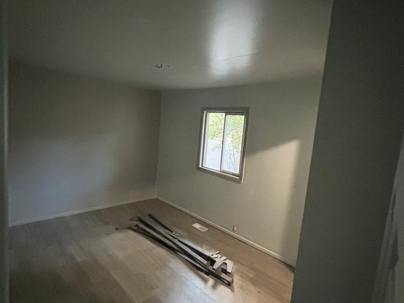 3 bed, 1800 sqft, $675 — Photo 3