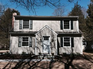 12 Cedar Acres Rd, Woodbridge, CT 06525