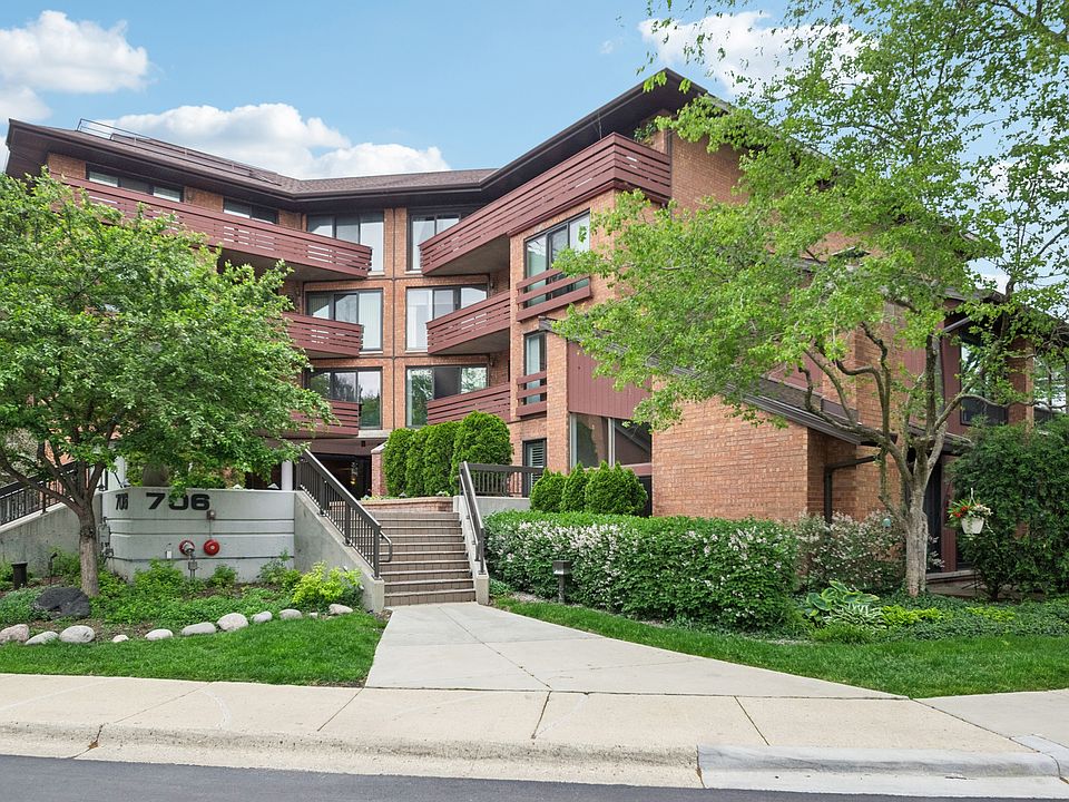 1st image of 706 Waukegan Rd APT 206C