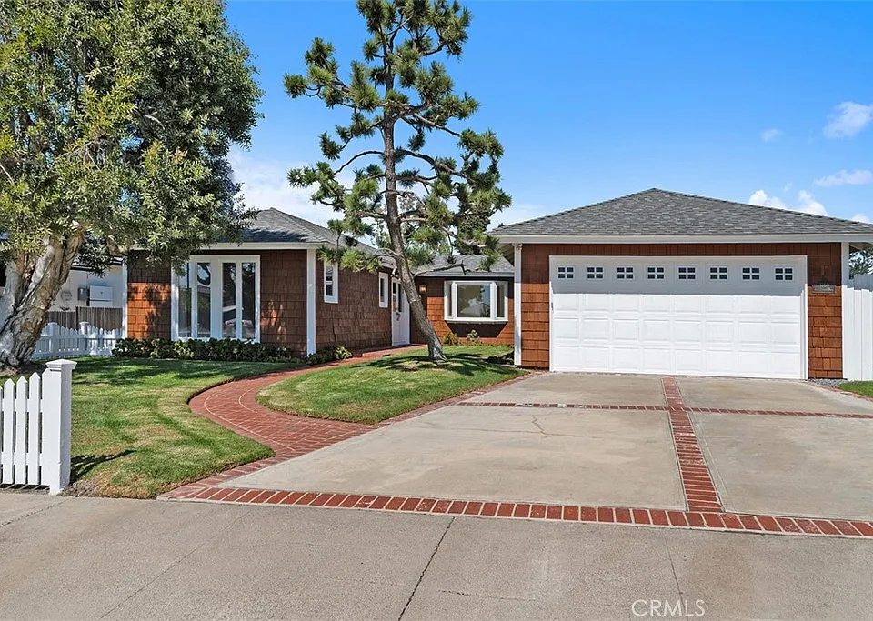 3160 Alta Laguna Blvd