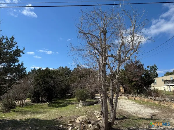 1800 Live Oak Dr, Canyon Lake, TX 78133