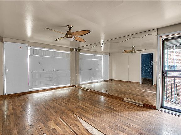 3rd image of 8906 S Mackinaw Ave