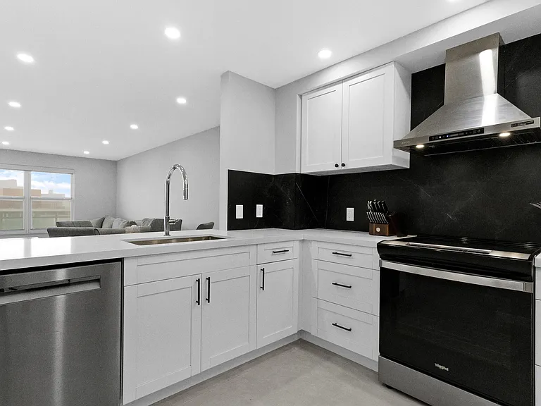 3900 Galt Ocean Dr #2114 — Photo 14