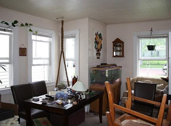 5th image of 306 E Ohio Ave