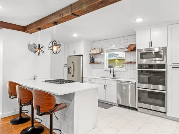 10433 Coleridge St, Dallas, TX 75218