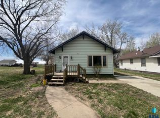 731 Florida St, Centerville, SD 57014