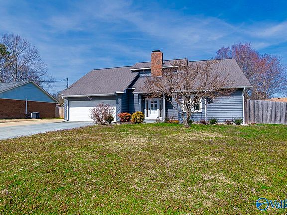 2nd image of 604 Westbrook Dr SW