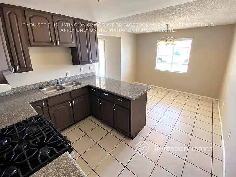 3712 W Catalina Dr — Photo 8