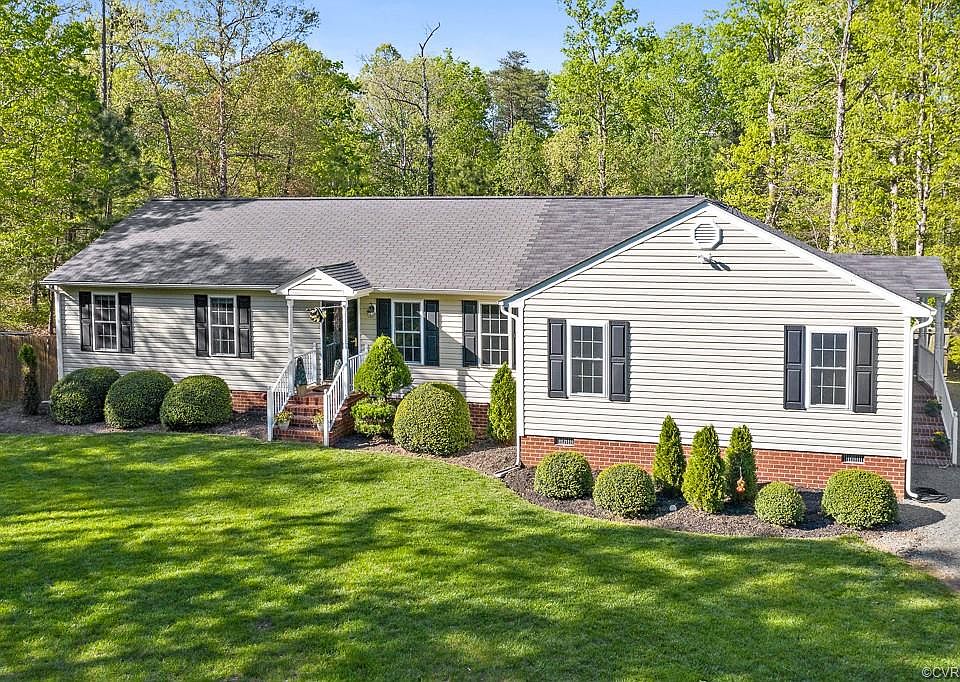 1st image of 8940 Piney Branch Ln
