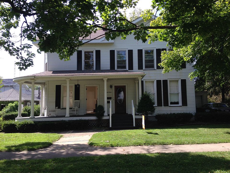 2 apartments! Great Location