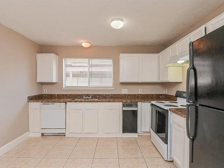 9323 Danforth Way — Photo 14
