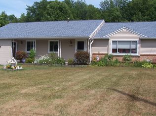 28 Loretta Dr, Spencerport, NY 14559