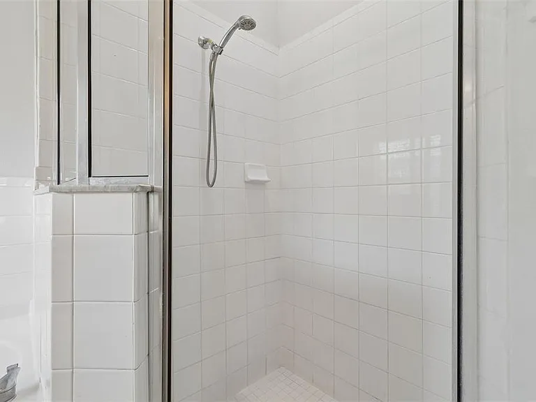 2222 Roanoke Springs Dr — Photo 18