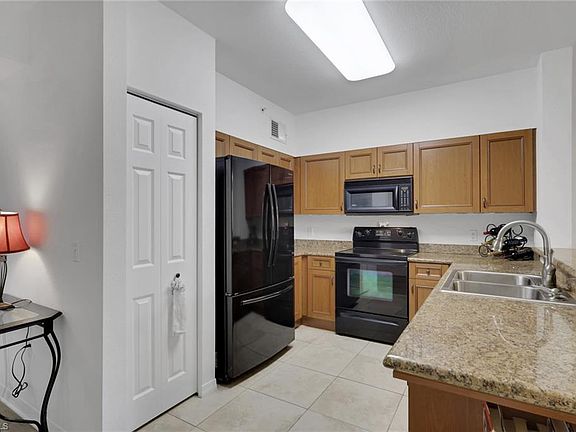 5th image of 20140 Estero Gardens CIR #208