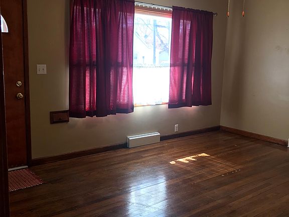 2nd image of 619 E North St