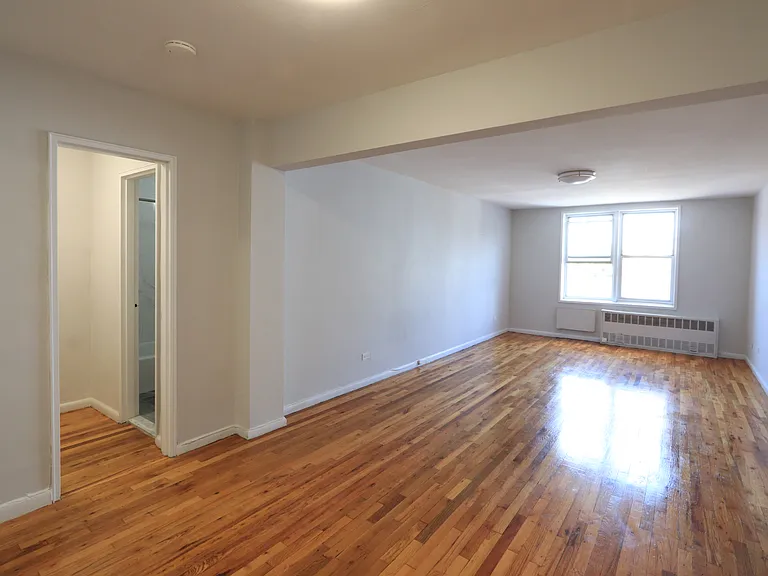 1811 Quentin Rd #7B — Photo 3