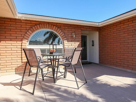 2nd image of 4326 E Catalina Cir
