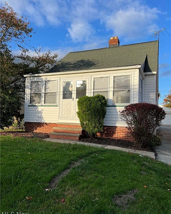 1st image of 5002 E 110th St