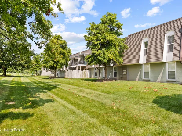 104 La Fontenay Ct, Louisville, KY 40223