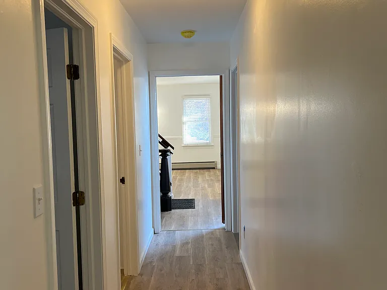 292 Pearl St #3 — Photo 6