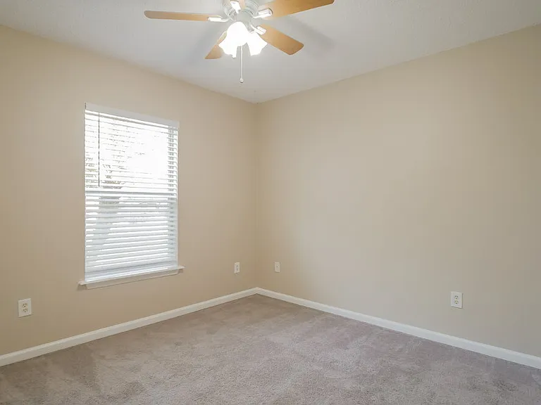 708 Wynfield Cir — Photo 14