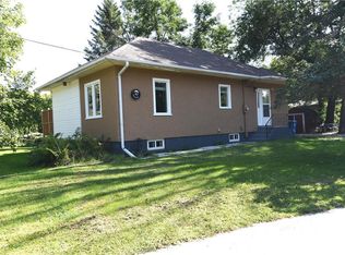 30 3rd St, Macdonald, MB R0G2P0