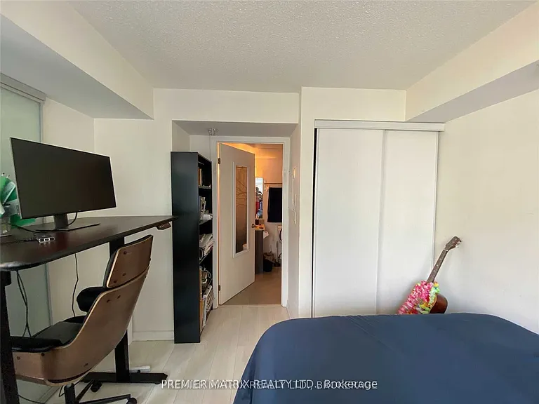 20 Joe Shuster Way #720 — Photo 4