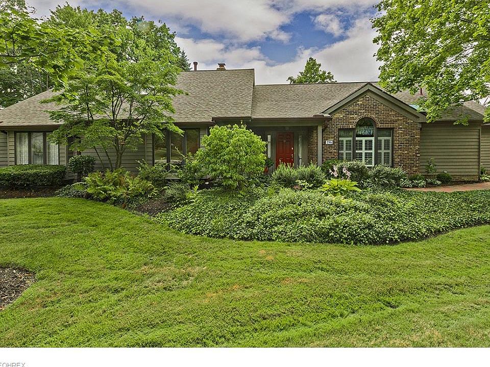 1st image of 296 Overlook Brook Dr