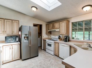 19555 Live Oak Rd, Red Bluff, CA 96080