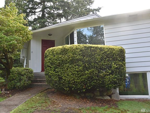 2nd image of 6406 Hillcrest Dr SW