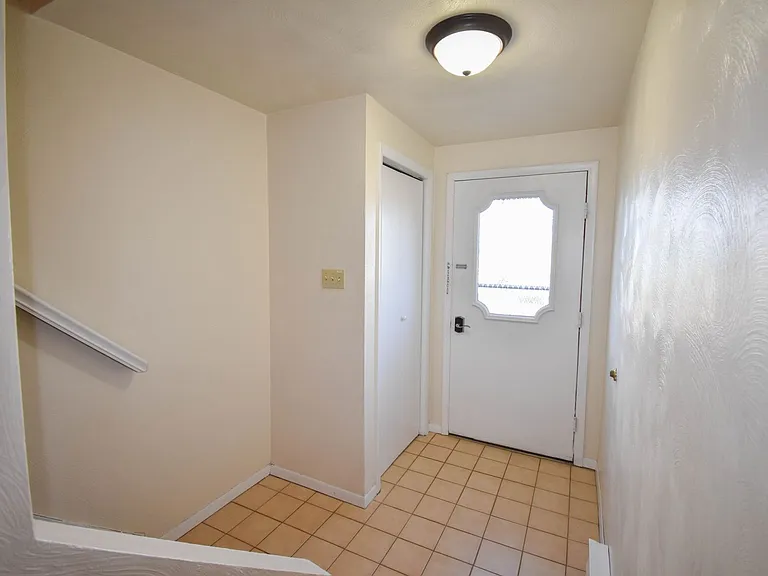 351 W Grape St — Photo 3